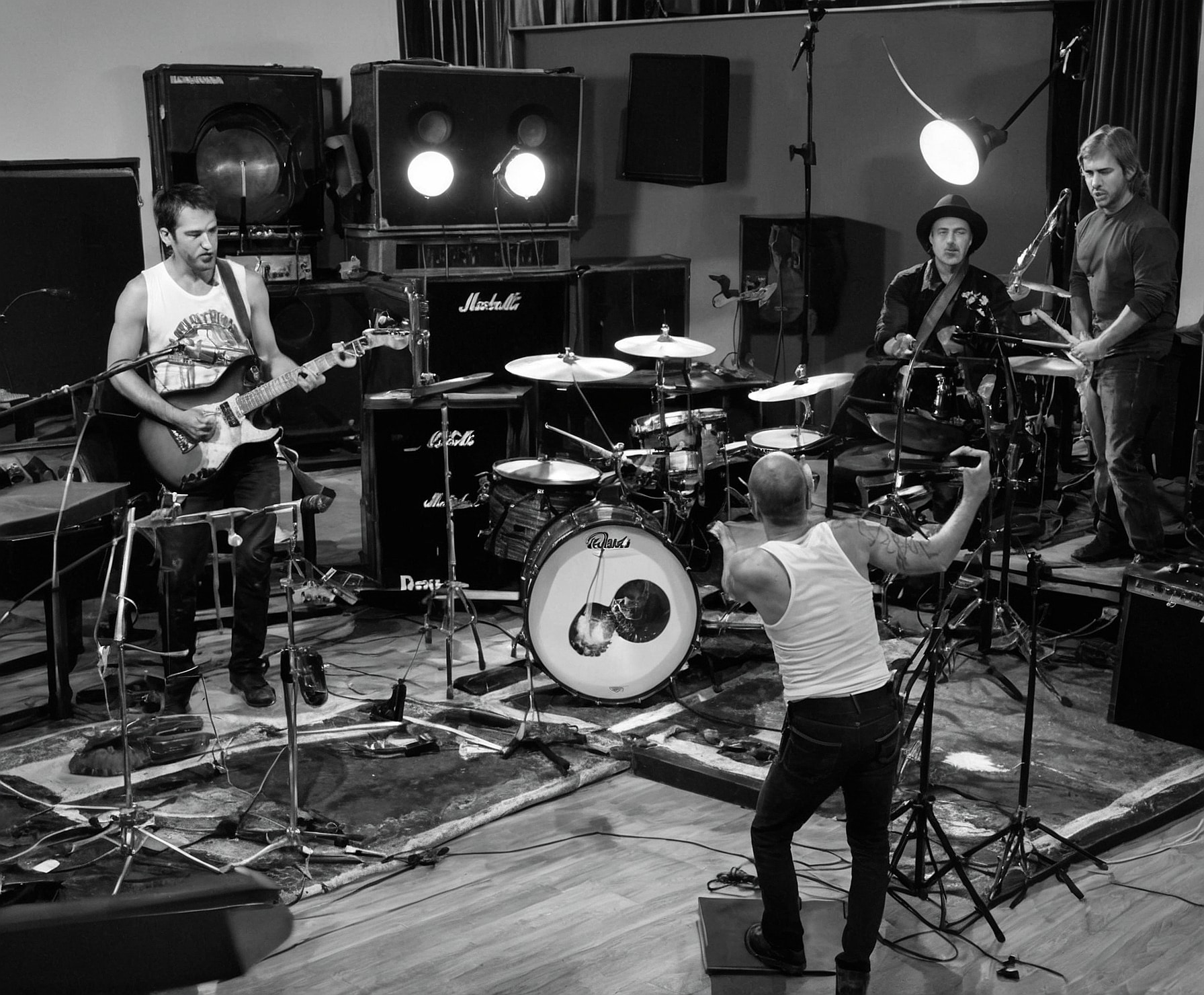 Producción álbum rock emergente estudio